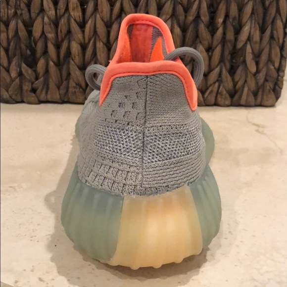 Yeezy Boost 350 Desert Sage - Picture 4 of 6